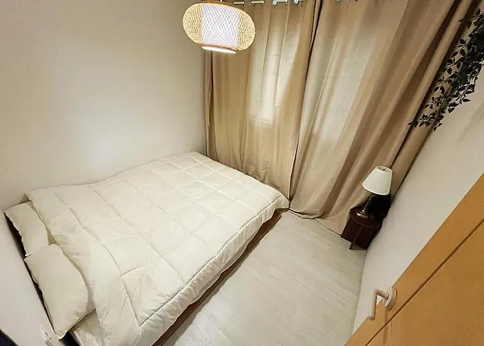 Singil Station 1min 3br 4k Cinema 公寓