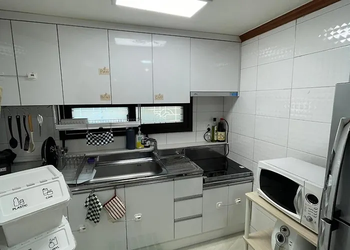 Singil Station 1min 3br 4k Cinema